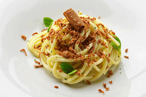 spaghetti con bottarga